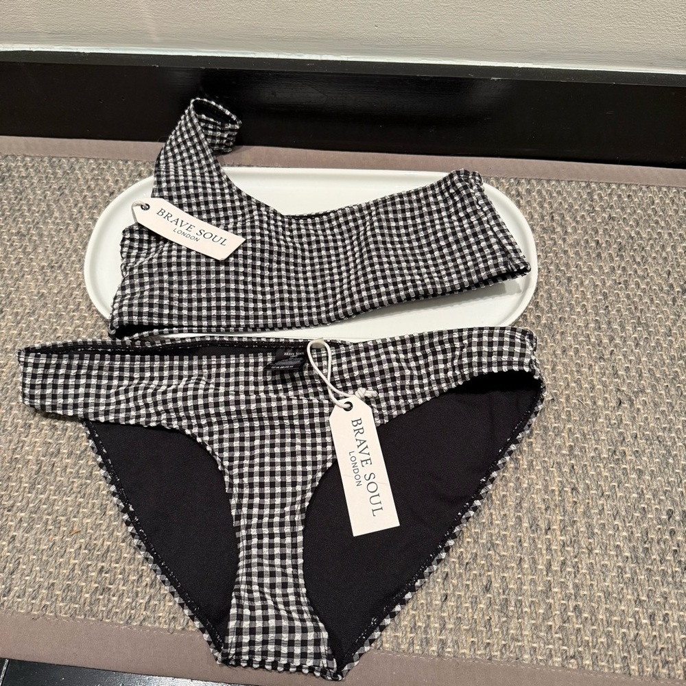 NWT- Brave Soul London - Stylish Black and White Gingham Bikini Size Large
